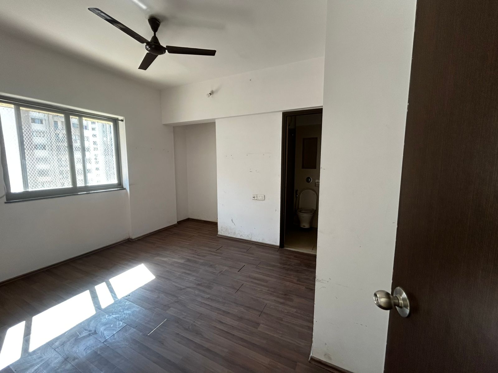 1 BHK + Pooja Room Apartment For Rent in Vijay Nagari Annex