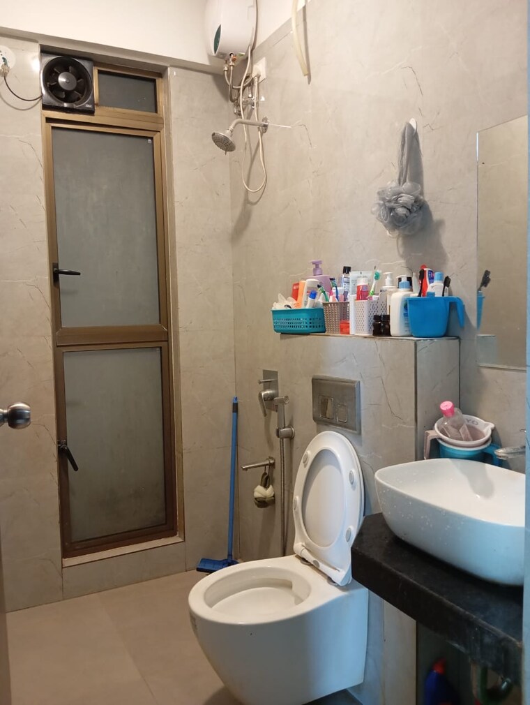Bathroom, damji-shamji-kalpvruksha-tulip 1 Bedroom 435 Sq.Ft. Apartment In Kasarvadavali Thane 9640793