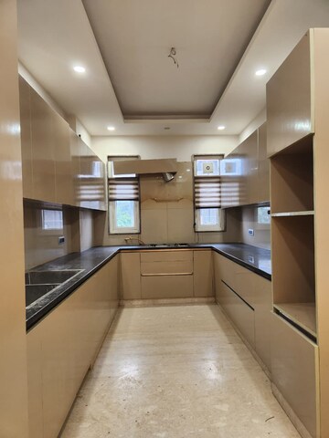 Kitchen in 4 BHK Builder Floor at Palam Vihar – for Rent