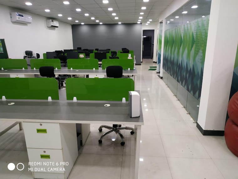 Team Area, palasia square Commercial Office Space 1250 Sq.Ft. In Palasia Square Indore 9640835