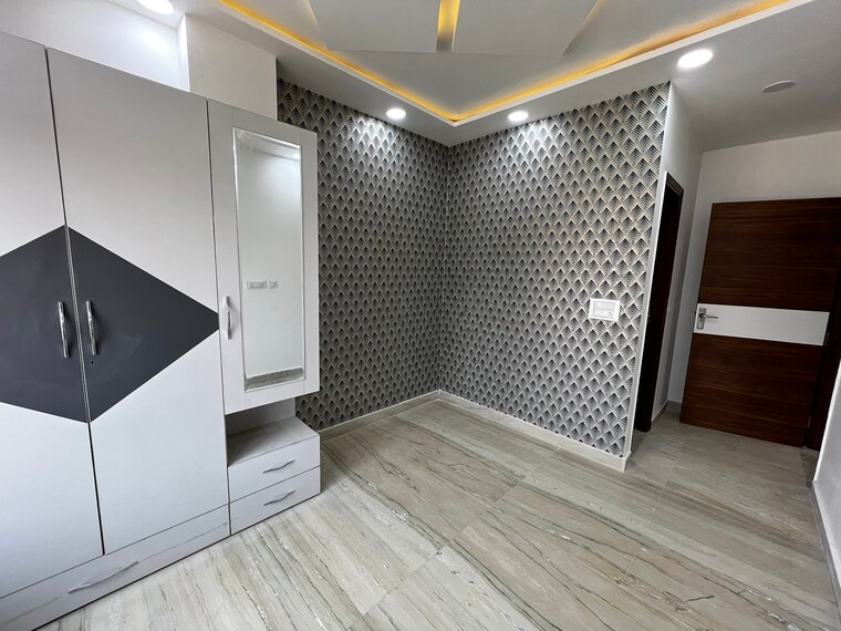 Team Area, deep vihar 4 Bedroom 150 Sq.Yd. Builder Floor In Deep Vihar Delhi 9640943