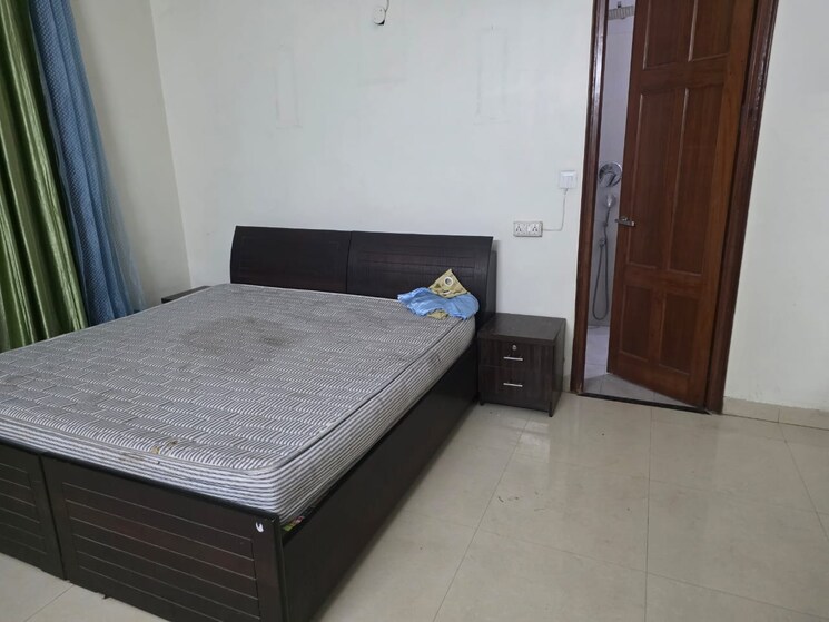 Bedroom, gomti nagar 6+ Bedroom 3200 Sq.Ft. Villa In Gomti Nagar Lucknow 9641020