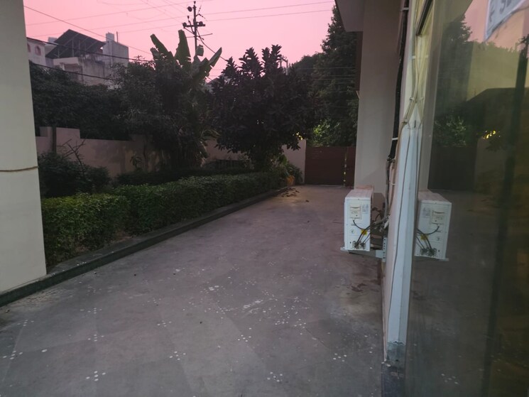 Balcony, gomti nagar 6+ Bedroom 3200 Sq.Ft. Villa In Gomti Nagar Lucknow 9641020