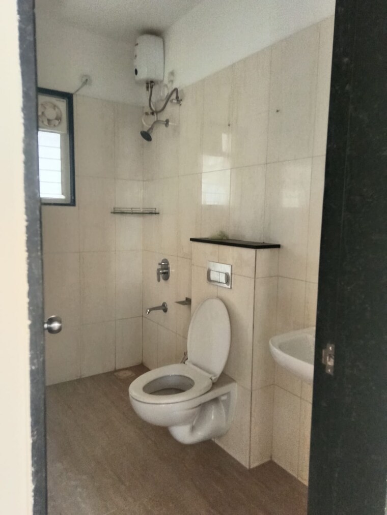 Bathroom, kolte-patil-life-republic 3 Bedroom 1200 Sq.Ft. Apartment In Hinjewadi Pune 9641094