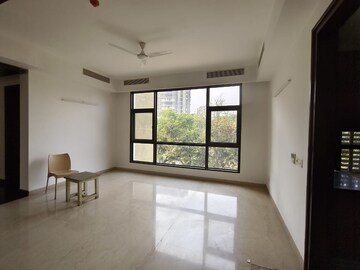 Room in 4 BHK Apartment at Jaypee Green Earth Court, Jaypee Greens – for Sale