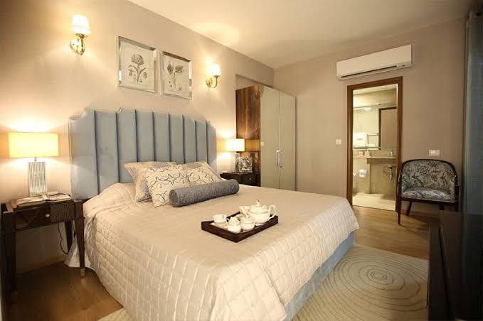 4 BHK + Servant Room Apartment For Sale in Emaar The Palm Drive-The Premier Terraces