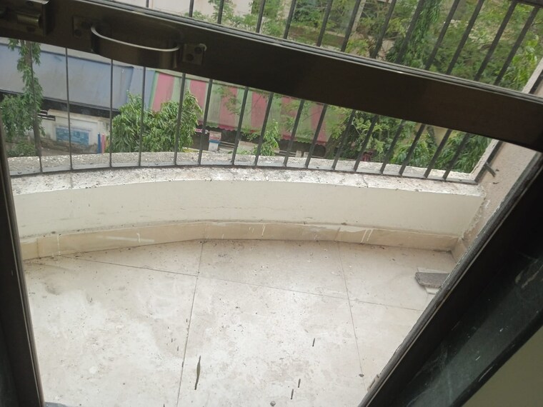 Balcony, sadguru-complex-i 2 Bedroom 950 Sq.Ft. Apartment In Goregaon East Mumbai 9641131