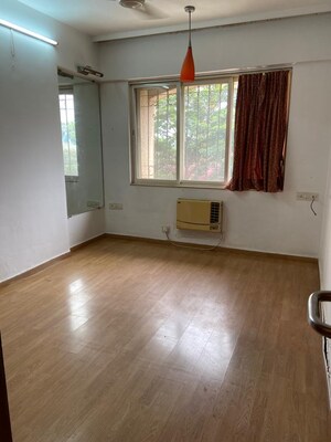 Room in 3 BHK Apartment at Dosti Blossom, Wadala East – for Sale