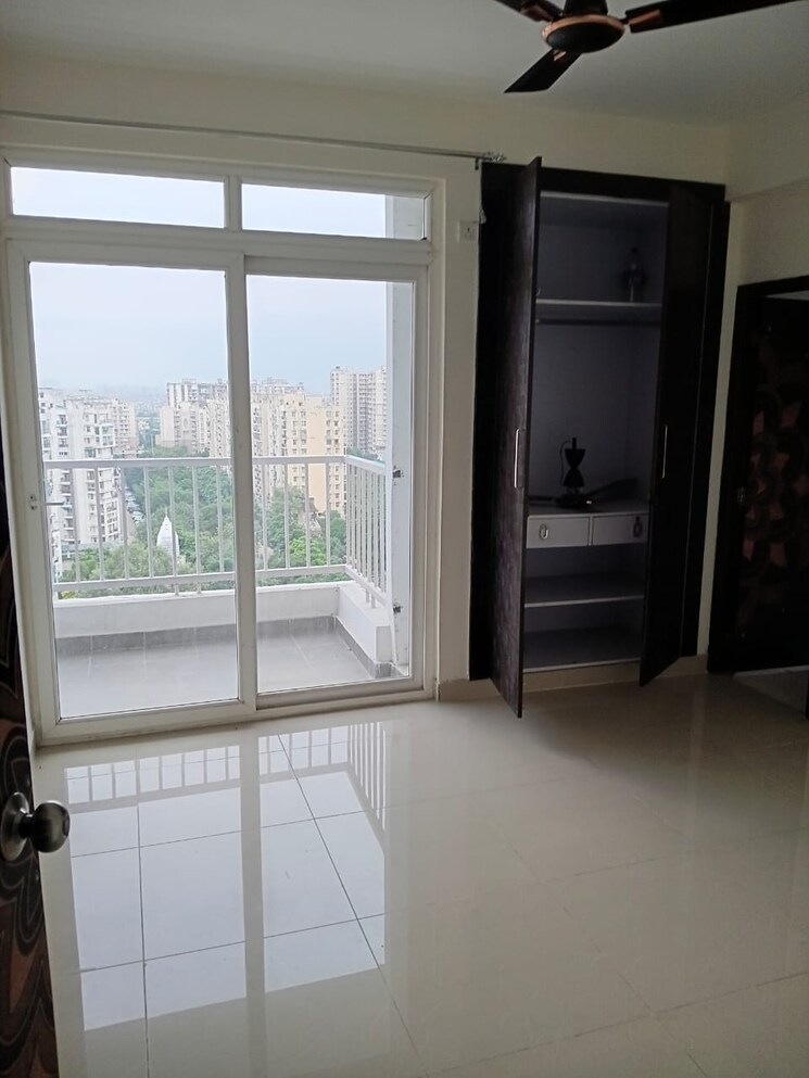 Room, scc-sapphire 3 Bedroom 1395 Sq.Ft. Apartment In Raj Nagar Extension Ghaziabad 9641176