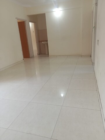 Room in 3 BHK Apartment at Hari Om Heritage, Kharghar – for Rent