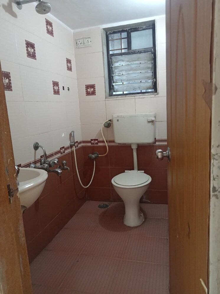 Team Area, hari-om-heritage 3 Bedroom 2000 Sq.Ft. Apartment In Kharghar Navi Mumbai 9641151