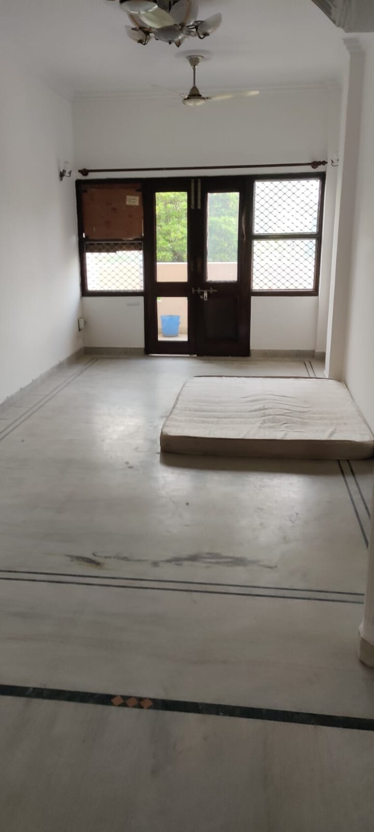 Room, lajpat nagar 2 Bedroom 1440 Sq.Ft. Builder Floor In Lajpat Nagar Delhi 9641171