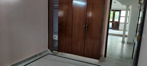 Room in 2 BHK Builder Floor at Lajpat Nagar – for Rent