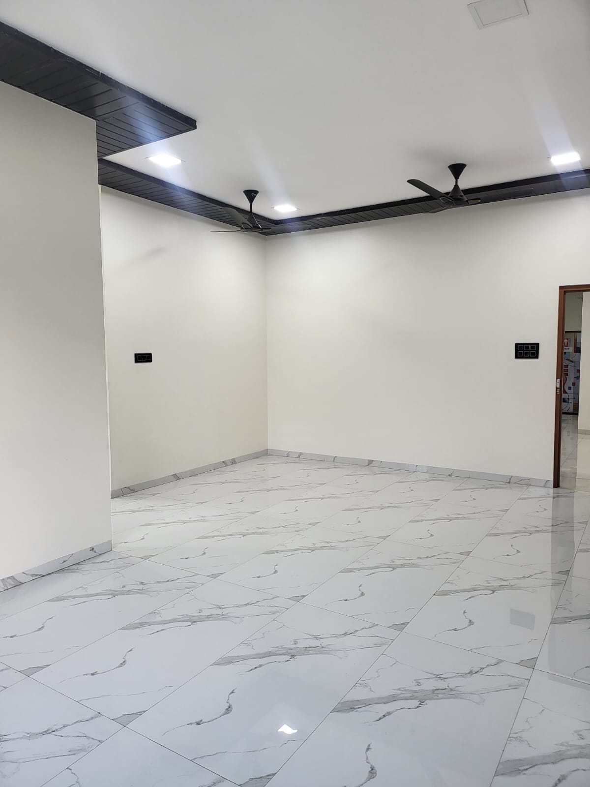 1 BHK + Pooja Room 600 Sq.Ft. Apartment in Hiranandani Estate Solitaire C