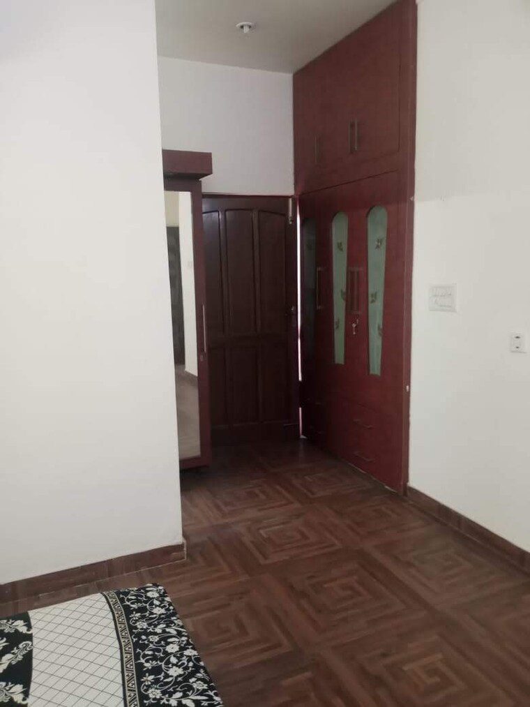 Room, mohit nagar 3 Bedroom 3360 Sq.Ft. Independent House In Mohit Nagar Dehradun 9641154