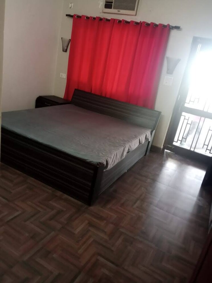 Bedroom, mohit nagar 3 Bedroom 3360 Sq.Ft. Independent House In Mohit Nagar Dehradun 9641154