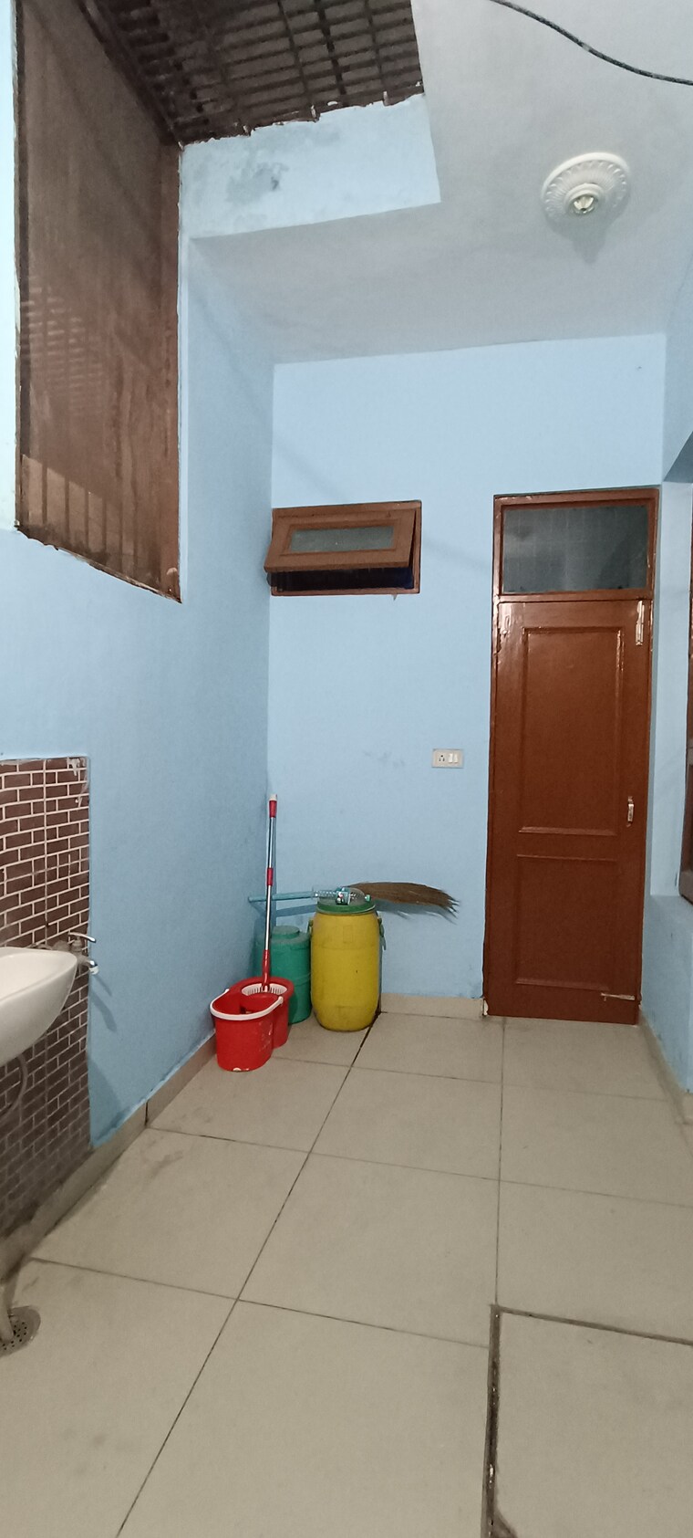 Other, patiala road 1 Bedroom 100 Sq.Yd. Independent House In Patiala Road Zirakpur 9641262