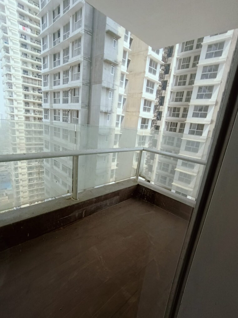 Balcony, omkar-alta-monte 2 Bedroom 864 Sq.Ft. Apartment In Malad East Mumbai 9641398