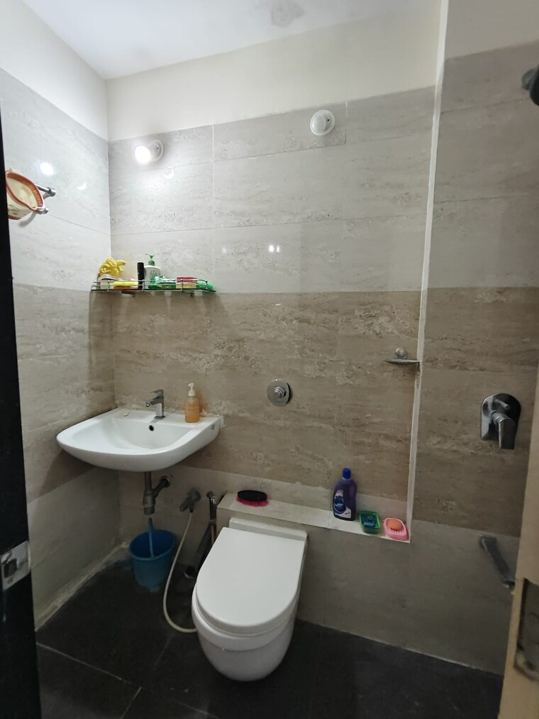 Bathroom, puraniks-city-reserva 2 Bedroom 600 Sq.Ft. Apartment In Ghodbunder Road Thane 9641407