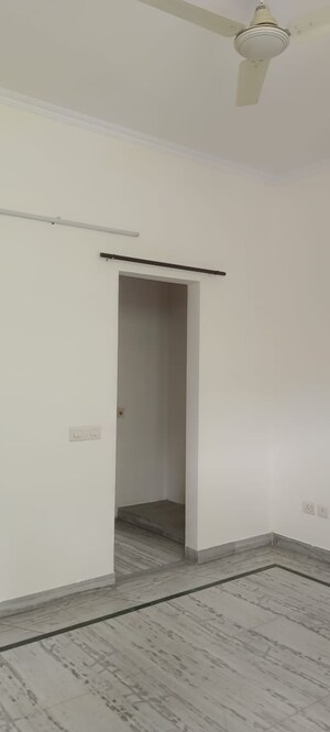 Room in 2 BHK Independent House at Sector 18 – for Rent