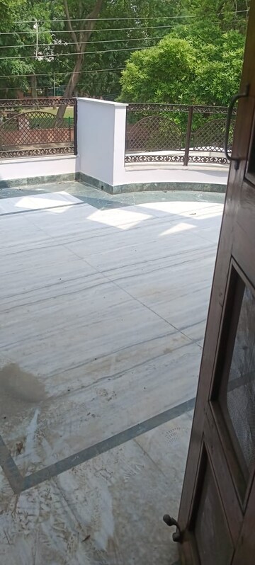 Balcony in 2 BHK Independent House at Sector 18 – for Rent