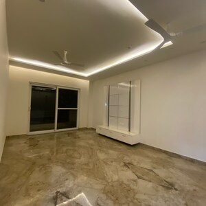 Room in 4 BHK Builder Floor at Sector 21d – for Sale