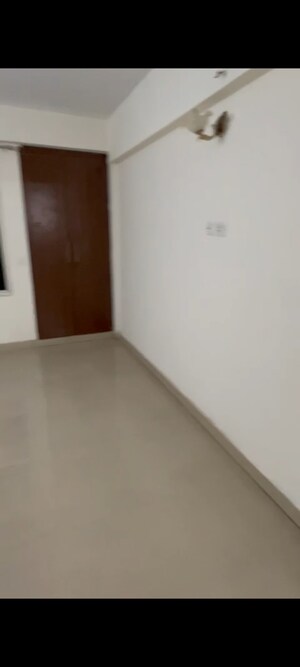 Room in 3 BHK Apartment at Mittal Rajnagar Residency, Raj Nagar Extension – for Rent