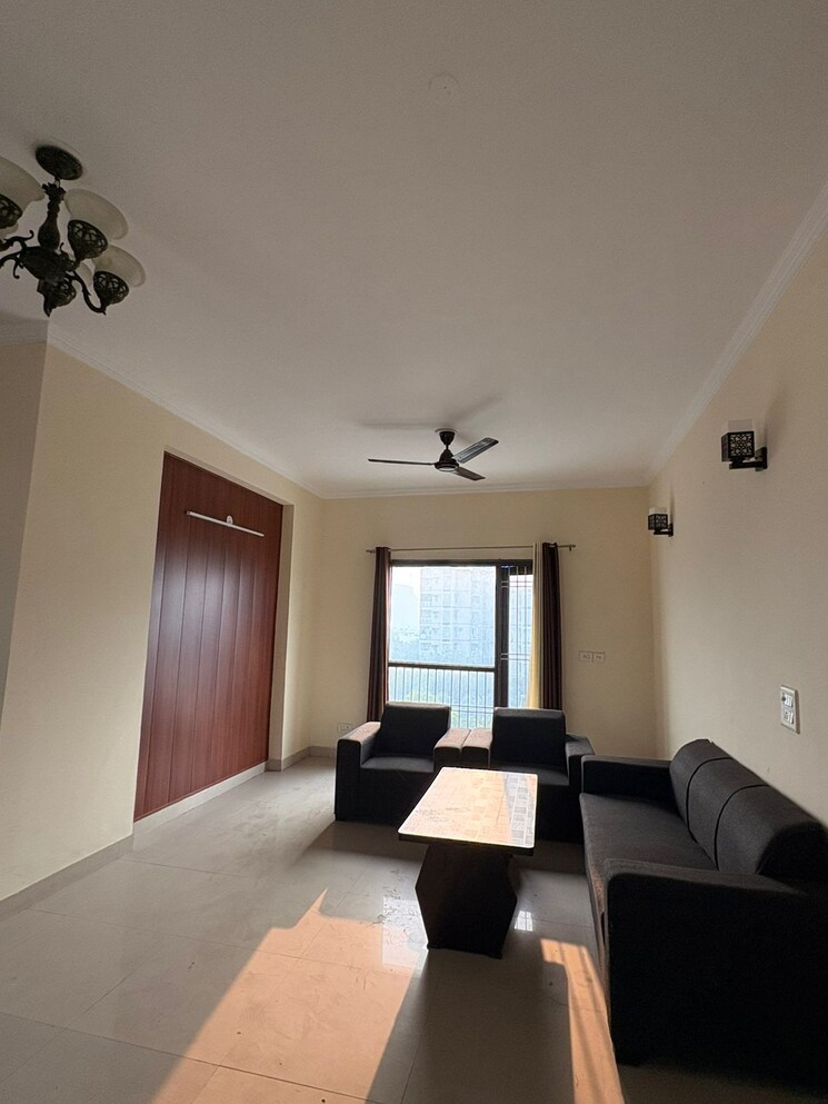 Living Room, beta ii greater noida 3 Bedroom 200 Sq.Ft. Villa In Beta Ii Greater Noida Greater Noida 9641540