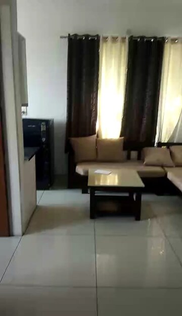 Living Room in 2 BHK Apartment at Sector 29 – for Rent