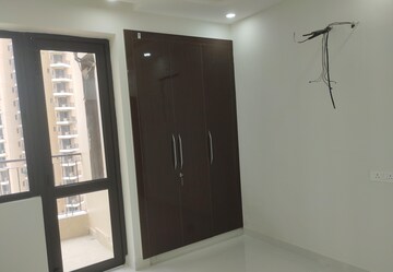  3 BHK Apartment at RG Luxury Homes, Sector 16b Greater Noida – for Rent