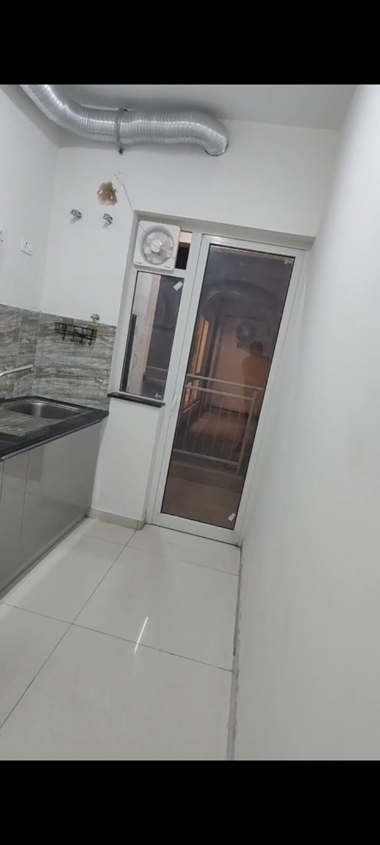 Balcony, shapoorji-pallonji-joyville-phase-2 2 Bedroom 915 Sq.Ft. Apartment In Sector 102 Gurgaon 9641721