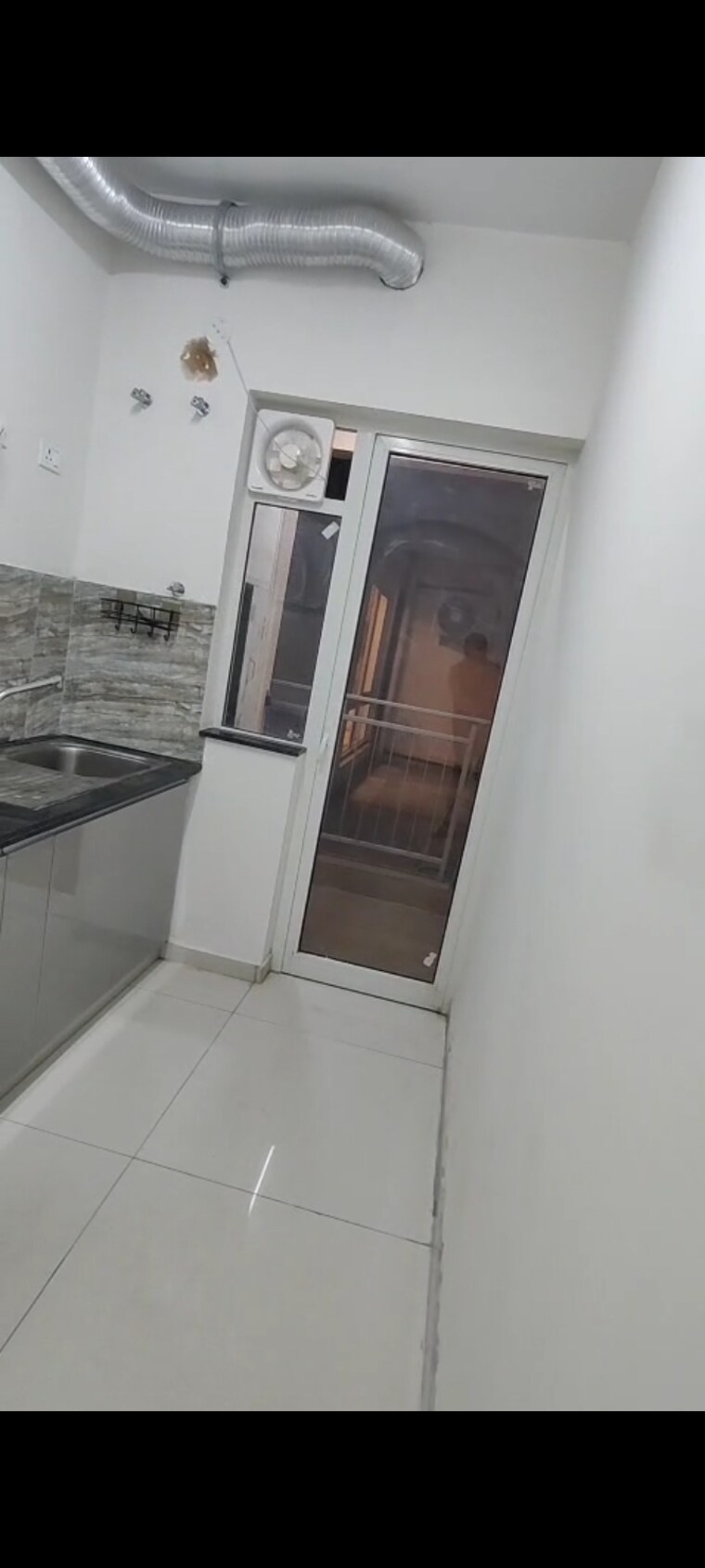 Balcony, shapoorji-pallonji-joyville-phase-2 2 Bedroom 915 Sq.Ft. Apartment In Sector 102 Gurgaon 9641721