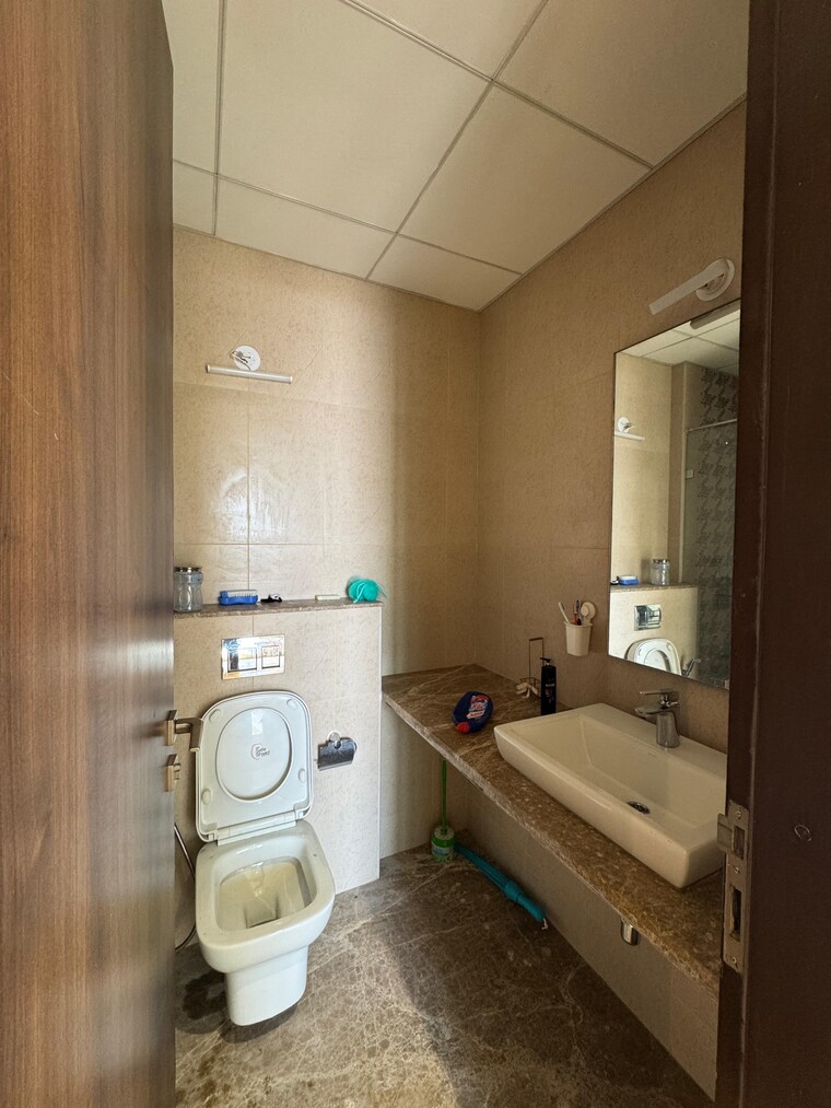 Bathroom, peninsula-salsette-27 2 Bedroom 760 Sq.Ft. Apartment In Byculla Mumbai 9641584