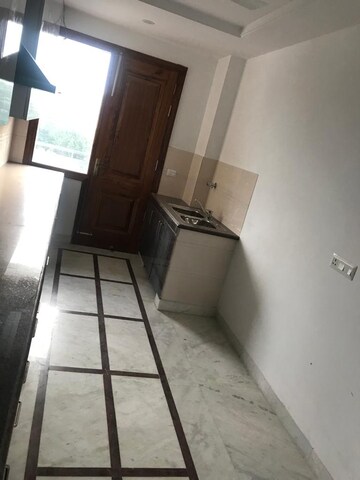 Staircase in 3 BHK Builder Floor at Unitech Rodeo Drive, South City 2 – for Rent