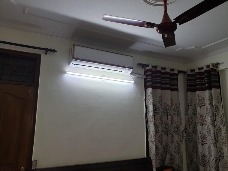 Other, sector 22 dwarka 3 Bedroom 1750 Sq.Ft. Apartment In Sector 22 Dwarka Delhi 9641850