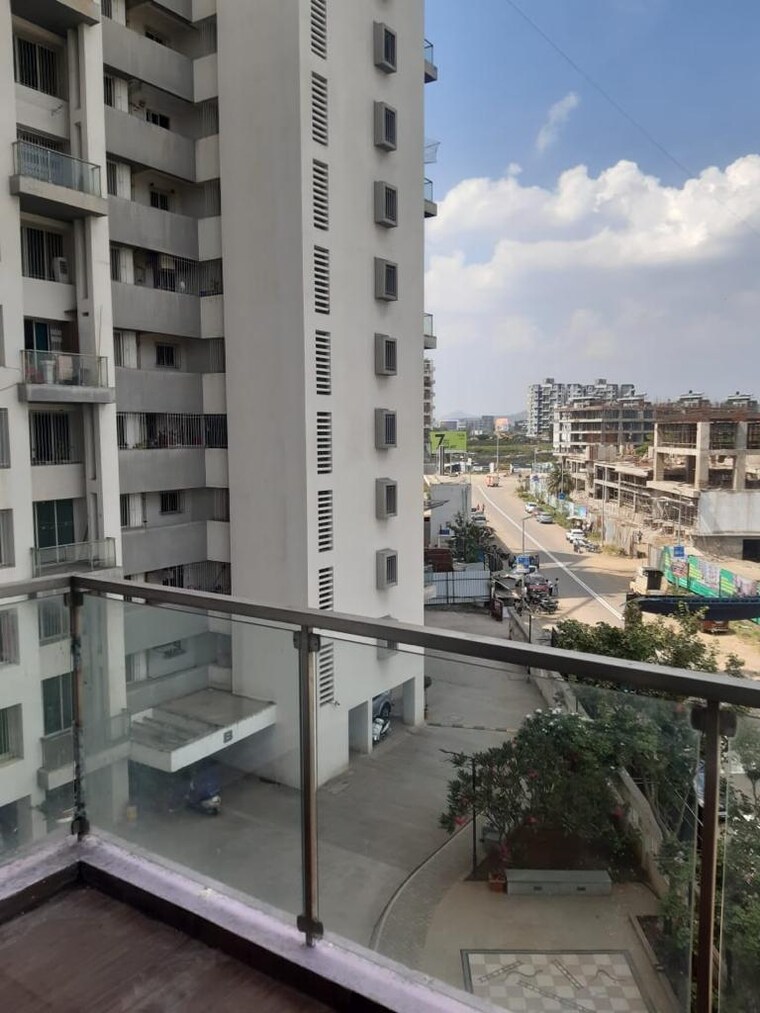 Balcony, belmont-lunar 1 Bedroom 355 Sq.Ft. Apartment In Vishrantwadi Pune 9641835