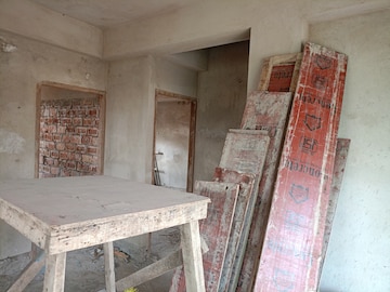 Living Room in 3 BHK Builder Floor at Kalighat – for Sale