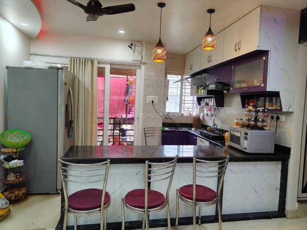 3 BHK + Servant Room Apartment For Sale in Anand Vihar