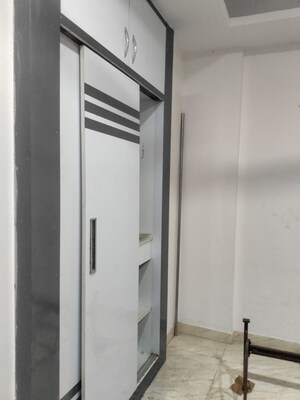 Furnished Amenities in 2 BHK Builder Floor at Sector 44 – for Rent