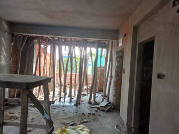 Balcony in 3 BHK Builder Floor at Kalighat – for Sale