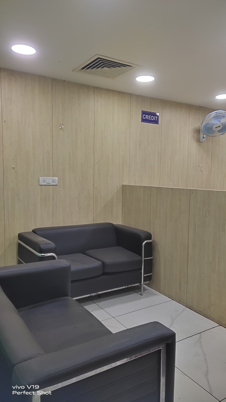 undefined, levana-cyber-heights Commercial Office Space 800 Sq.Ft. In Vibhuti Khand Lucknow 9641981