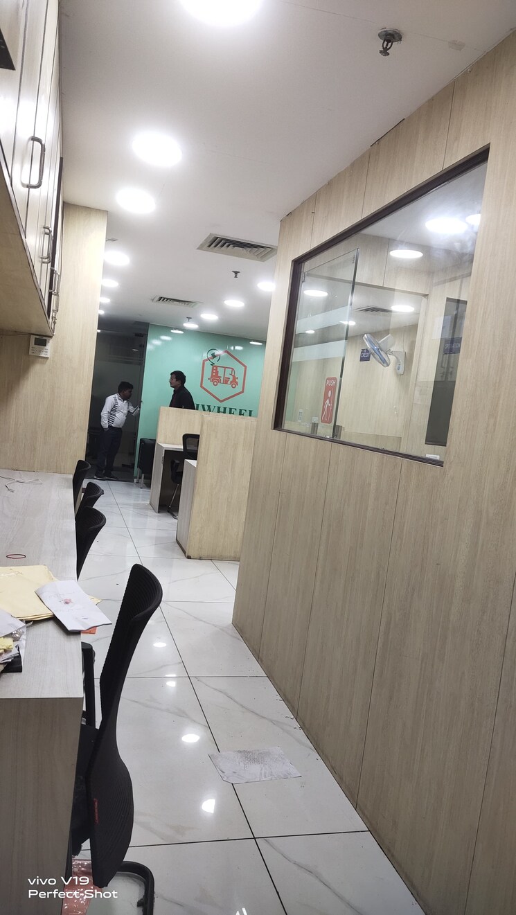 Team Area, levana-cyber-heights Commercial Office Space 800 Sq.Ft. In Vibhuti Khand Lucknow 9641981