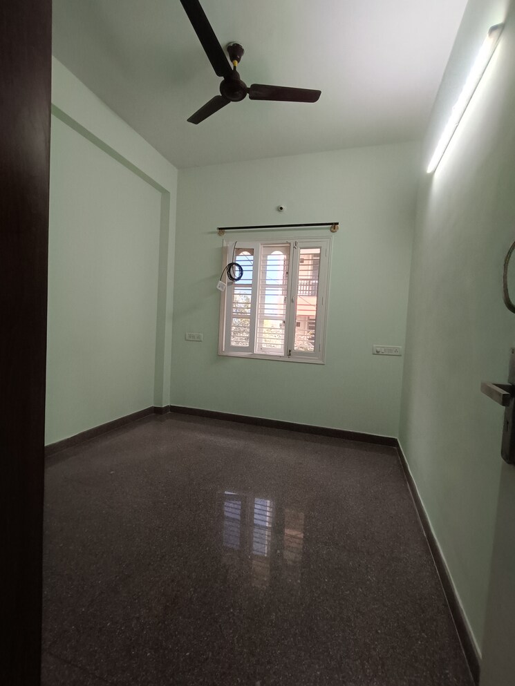 Room, hsr layout 2 Bedroom 1200 Sq.Ft. Independent House In Hsr Layout Bangalore 9641991