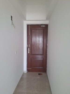 Room in 3 BHK Apartment at ATS Kocoon, Sector 109 – for Rent