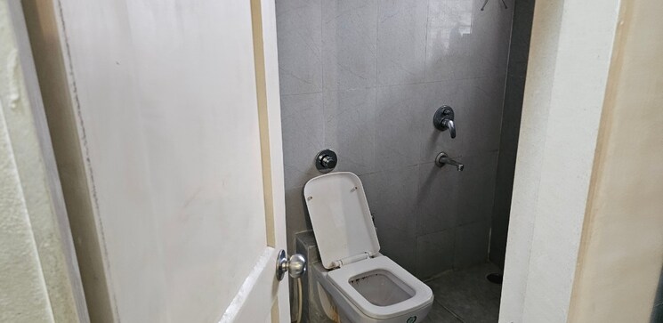 Bathroom, kasarvadavali Pg For Boys In Kasarvadavali 9642000