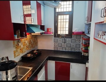 Kitchen in 2 BHK Builder Floor at Sector 44 – for Rent