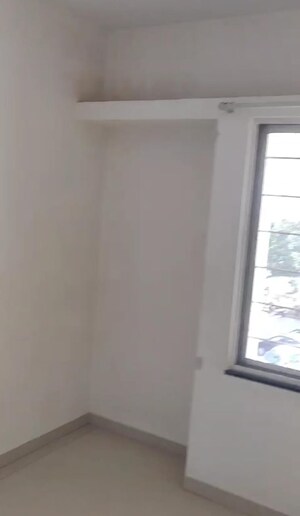 Room in 2.5 BHK Apartment at Urban The Landmark, Undri – for Rent