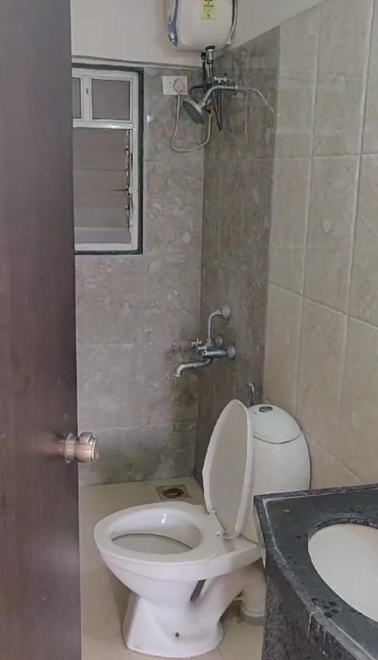 Bathroom, urban-the-landmark 2.5 Bedroom 1098 Sq.Ft. Apartment In Undri Pune 9642071