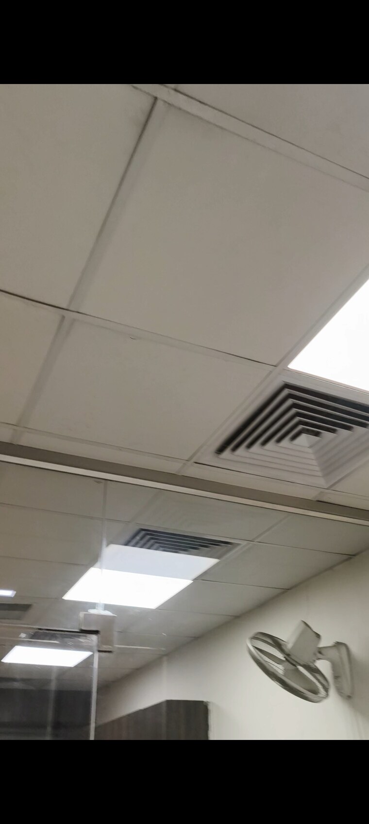 undefined, vardhman-star-shop-mall Commercial Office Space 600 Sq.Ft. In Sector 19 Faridabad 9642086