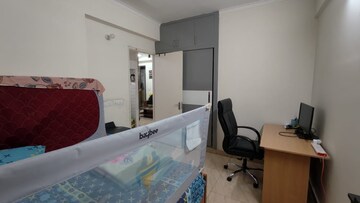 Team Area in 2 BHK Apartment at Gaur City 7th Avenue, Sector 4 Greater Noida – for Rent